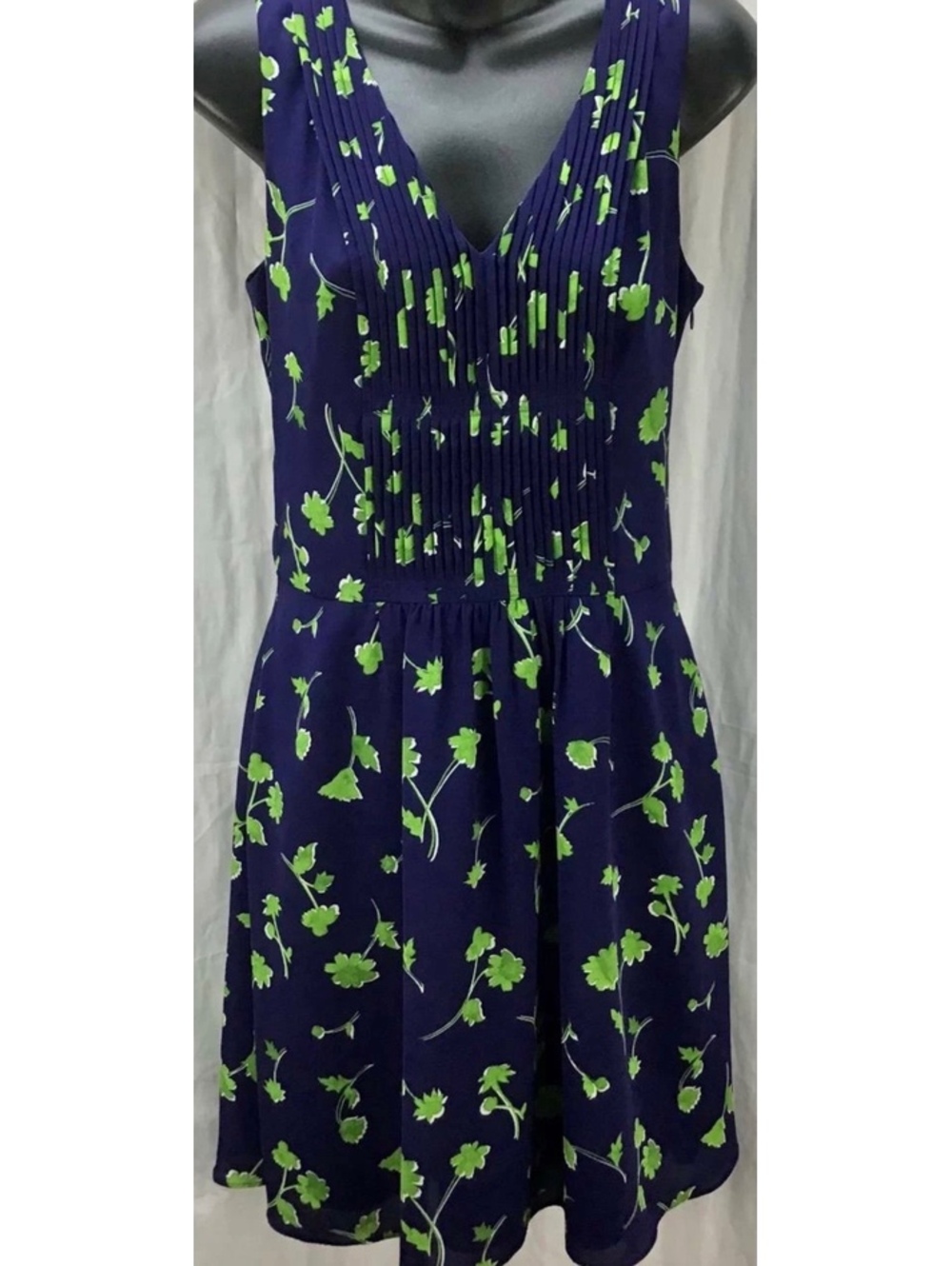 Banana Republic size 8 blue green navy pleated dress floral
